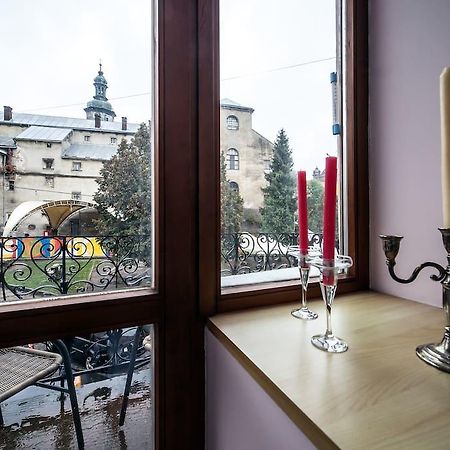 Romantic Apartments - Оn Valova Street リヴィウ エクステリア 写真
